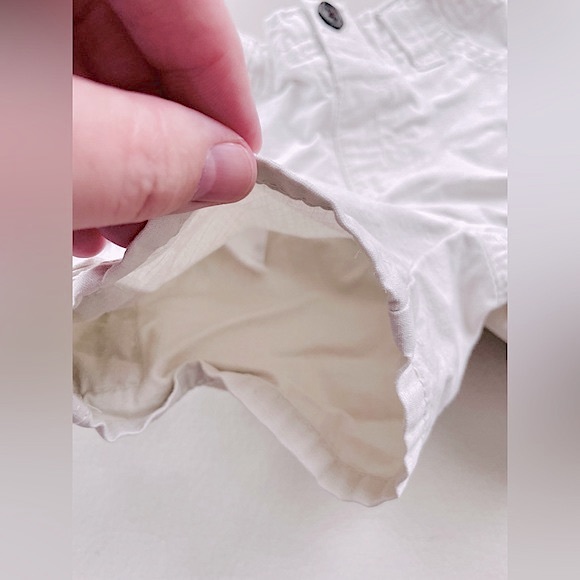 6-12M Gymboree Pull-On Woven Cotton Cargo Shorts, Creamy White, Velcro Pockets - Picture 6 of 8
